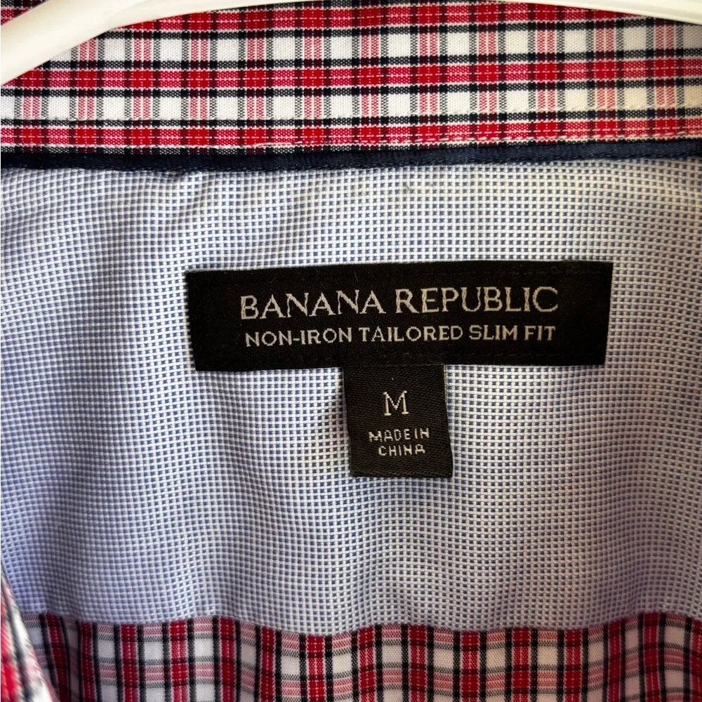 Banana Republic Red Casual Button Down Shirt